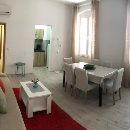 Апартаменти Apartman Tijana Макарська Екстер'єр фото